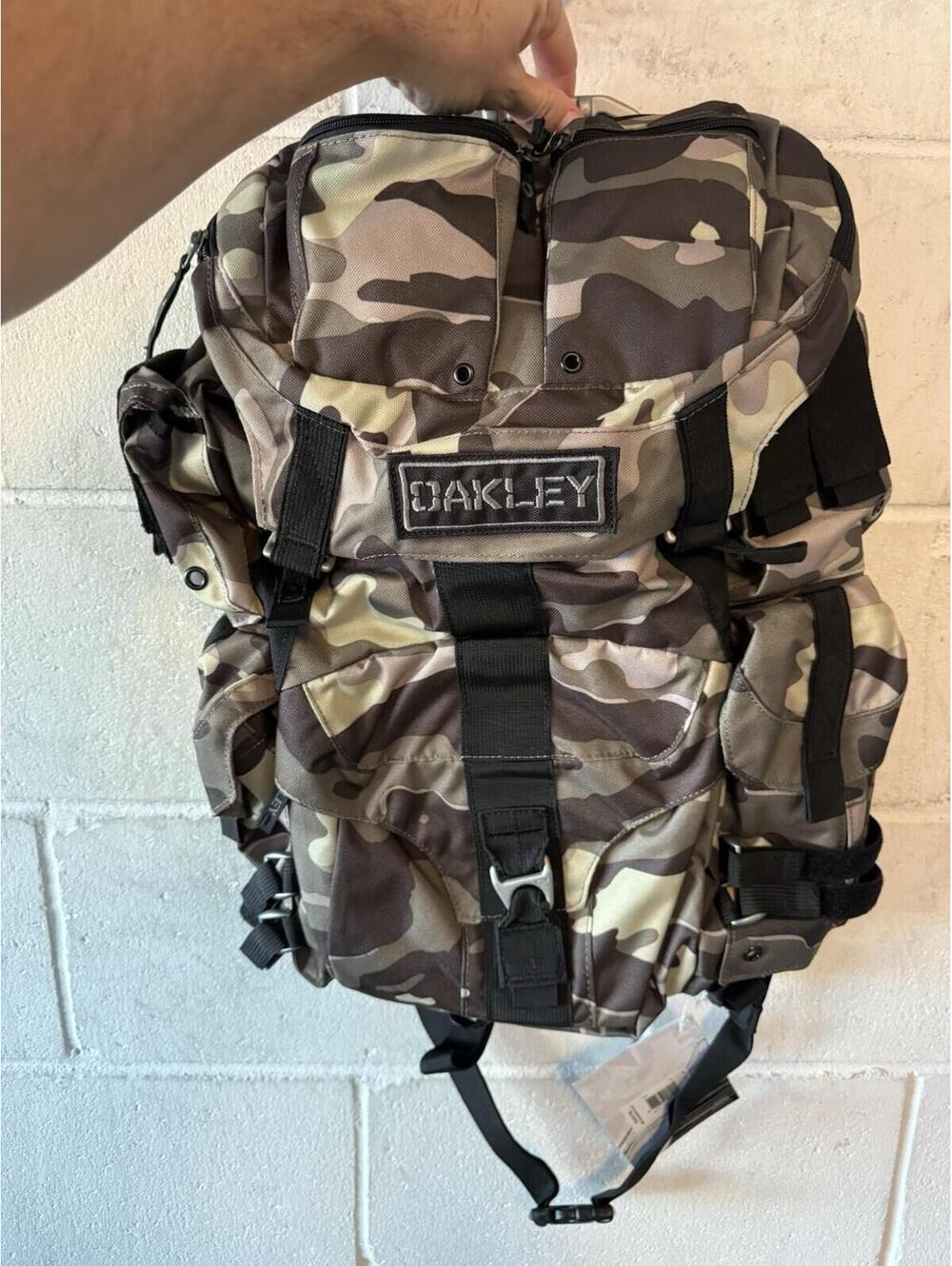 Oakley Mechanism Pack Herb Camo Edition Tactical AP